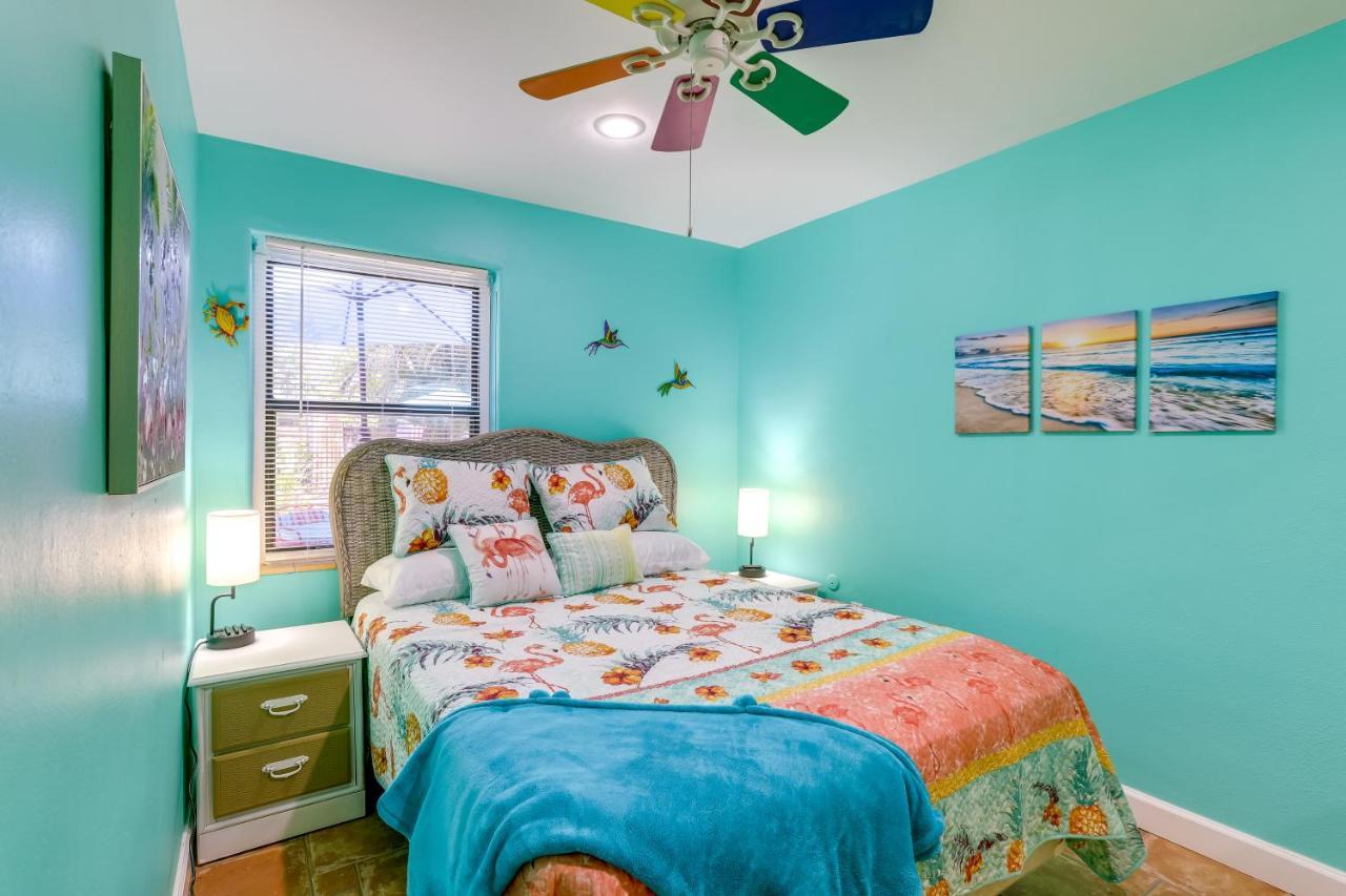 Colorful Gulfport Home Walk To The Art District! St. Petersburg Exterior photo